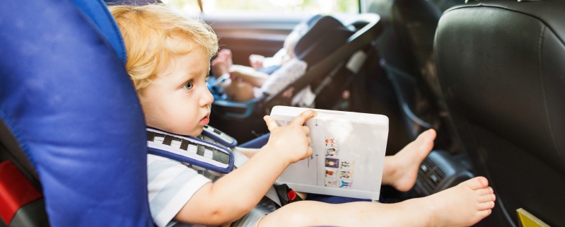 Consejos para que los niños viajen de forma segura en el coche